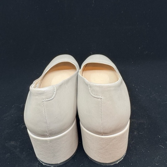 Ecco Women's Taupe Block Heel Shoes - Picture 7 of 9